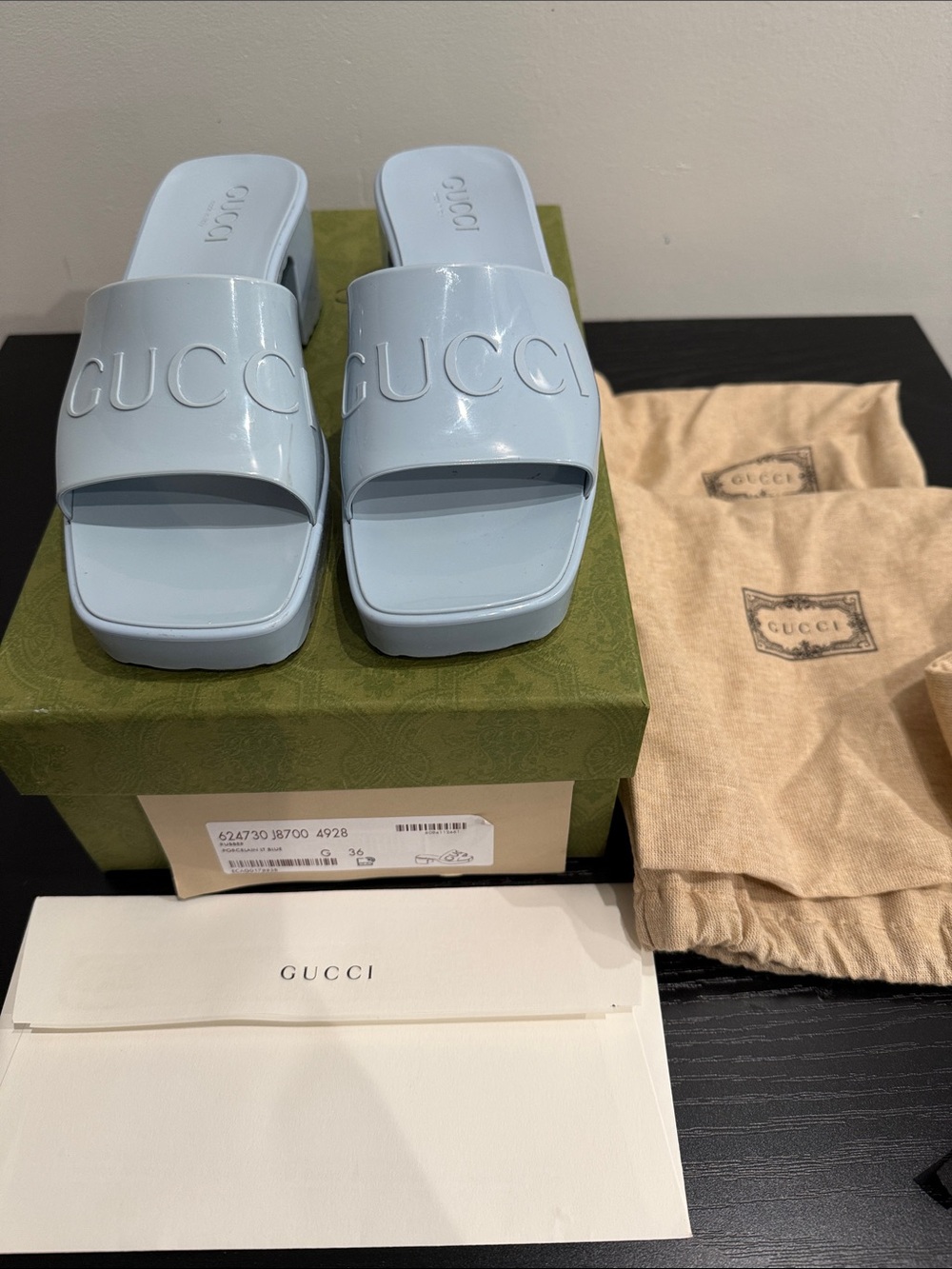 Gucci Light blue sandals